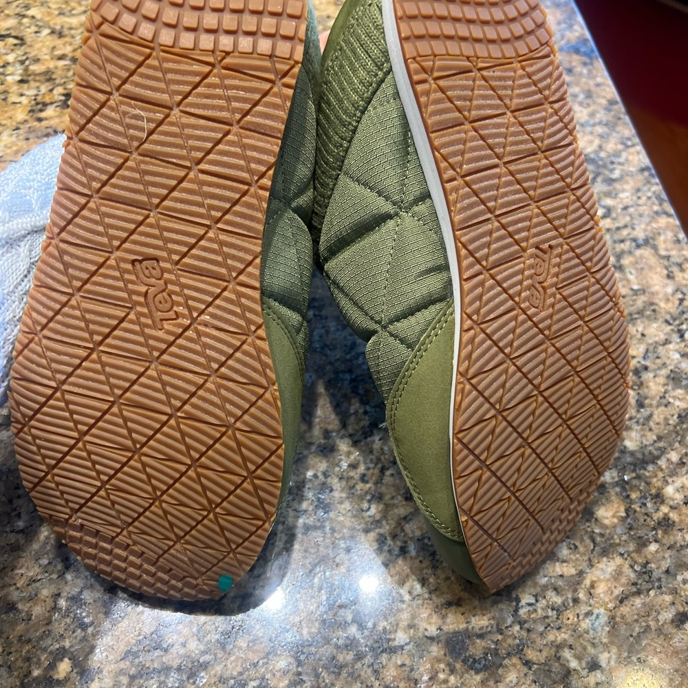 Teva - Picture 3 of 10